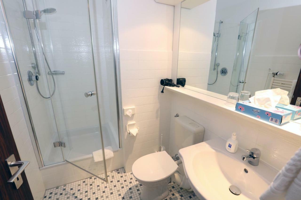 Hotel Kroeger Ennigerloh Kültér fotó
